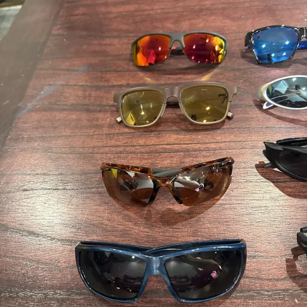 Lot of 12 - Men’s Sunglasses Hurley Maxx Xloop Prive Revaux Unbranded E34
